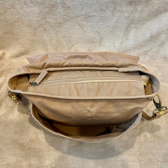 American Girl Lea Clark Tan Brown Canvas Embroidered Messenger Bag Backpack - Picture 6 of 11